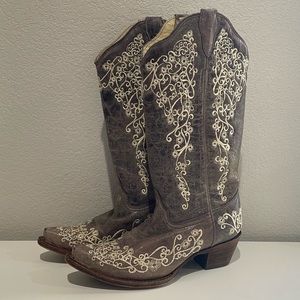 Corral Women's Snip Toe Western Cowboy Boot